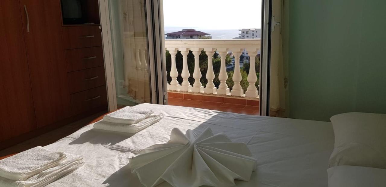 Stunning Sea View Apartments Saranda Kültér fotó