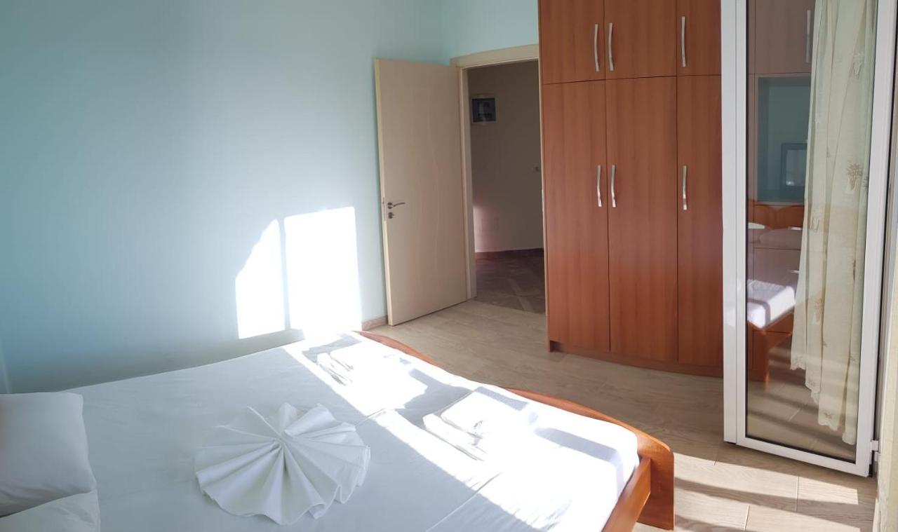 Stunning Sea View Apartments Saranda Kültér fotó